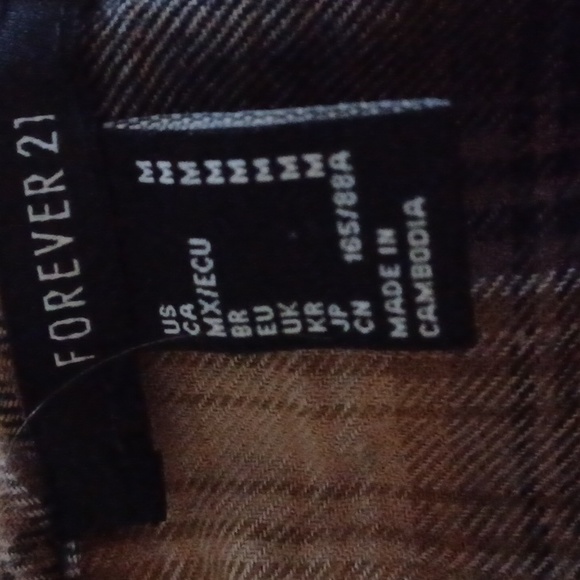 Forever 21 sz medium short flannel with hood - Picture 3 of 3